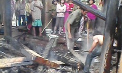 Chập điện, ngôi nhà gỗ ba gian phút chốc hóa thành tro